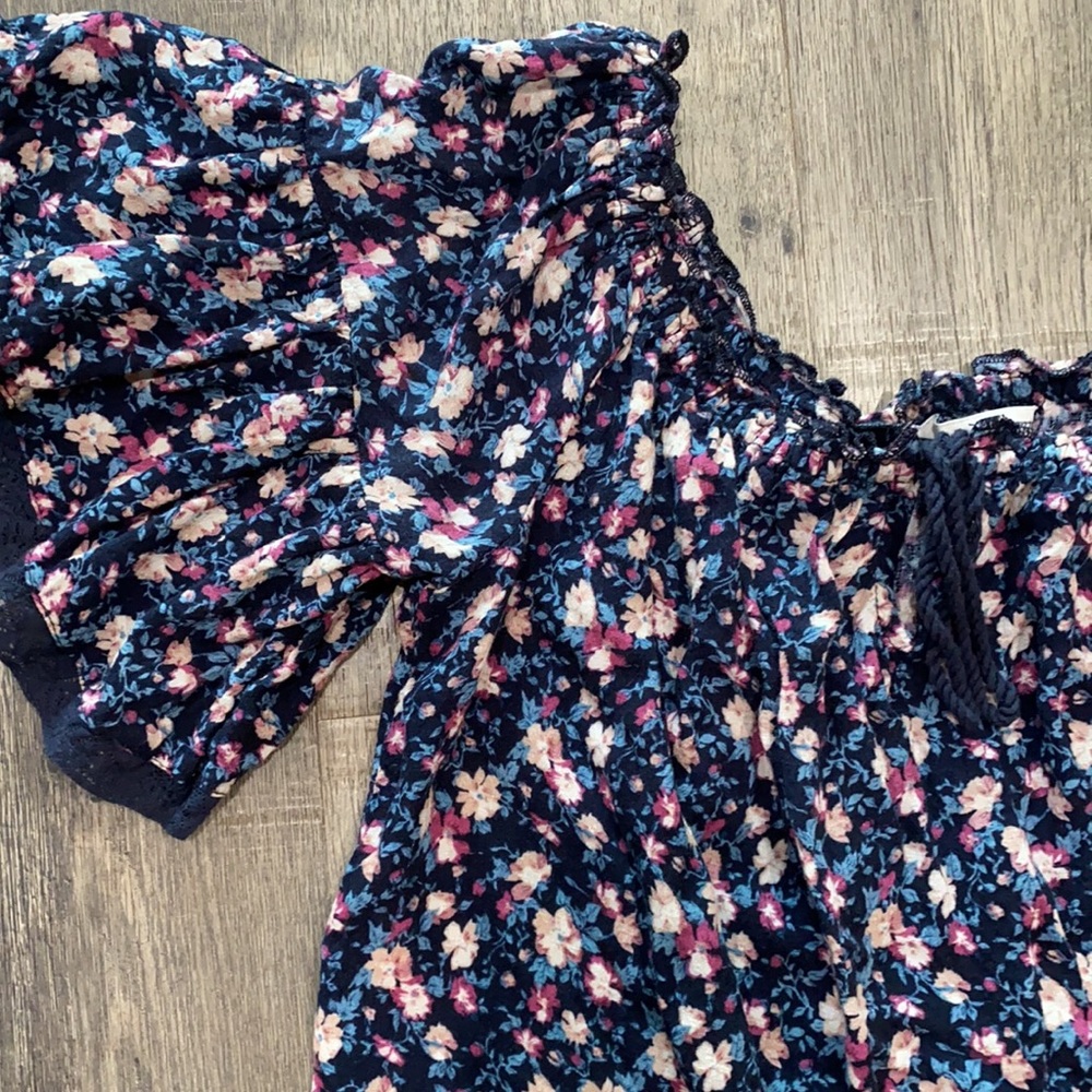 Floral Blouse - Picture 2 of 2